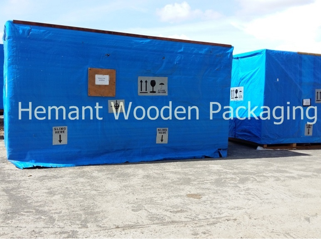 Wooden Box Tarpaulin Packing